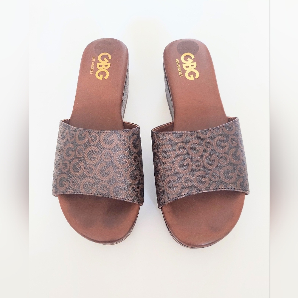 GBG Los Angeles Platform Logo Slide Sandals Shoes Size Womens 6.5 - Picture 2 of 7